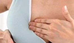 乳房产后变硬怎么按摩（产后乳房发硬怎么按摩）