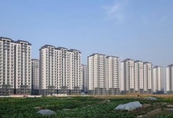 怎么能买到郊区房产（在郊区买房子）