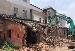 临建房怎么定义房产性质（请问临建房屋属于违章建筑吗）