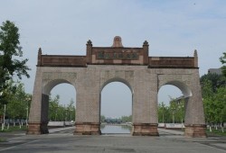 错误查封我房产怎么处理（房产被错误查封如何计算损失）