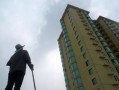 老人去世 房产怎么更名（老人故去 房产如何变更）