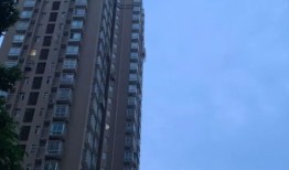 回迁房产产权怎么算（回迁房产权一般都是多少年）