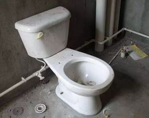 房产达人怎么快速装马桶（房产达人怎么安装瓷砖）