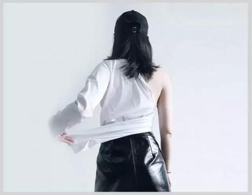 房产中介怎么穿女（房屋中介穿搭）