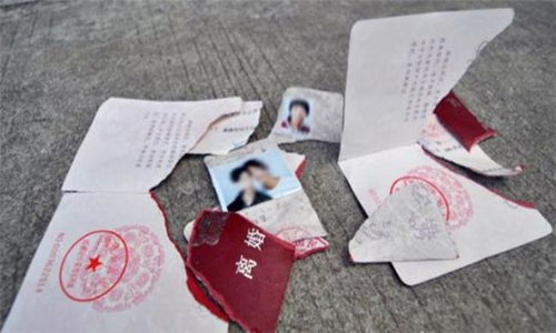 离婚房产孩子怎么办理（离婚房产孩子怎么办理过户）