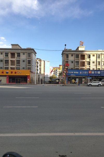 拉萨房产怎么介绍出去的（在拉萨做房产中介怎么样）
