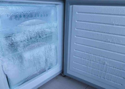 冰箱冷冻室为啥老结冰(冰箱冷冻室为啥老结冰应该调几档)