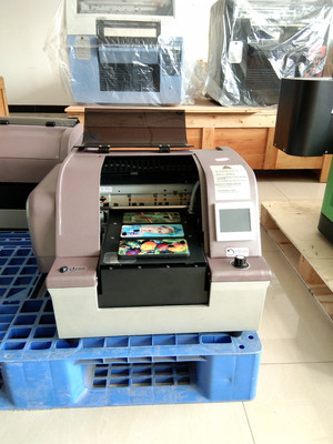 小型uv打印机多少钱一台(微型uv打印机)