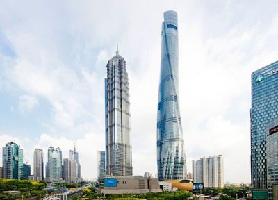 武汉第一高楼绿地中心(武汉第一高楼绿地中心高475米)