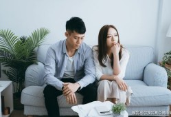 丈夫突然离婚房产怎么分（离婚老公房子怎么过户给老婆）