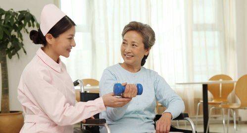 房产老人出钱怎么处理好（老人把房产给子女怎么样收费少）
